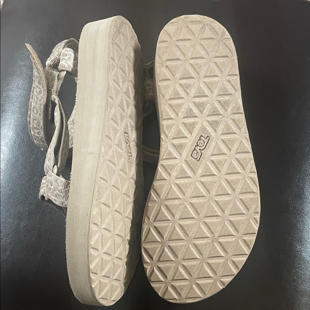 Teva Women's Tan Sandals - Picture 3 of 3